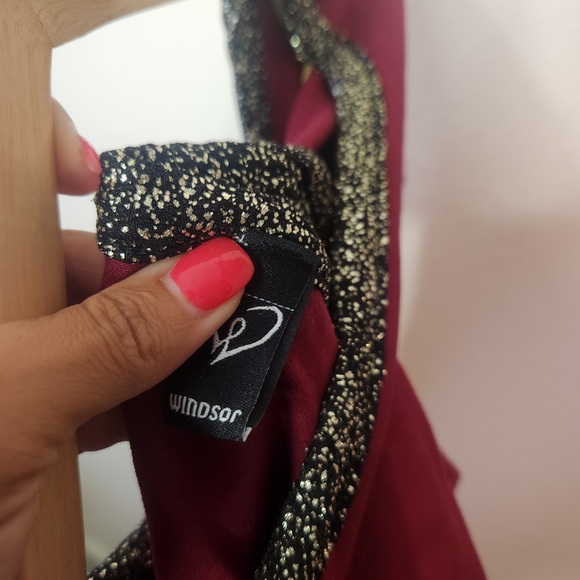 Windsor Maroon Cut-out Dress Small - Picture 6 of 6